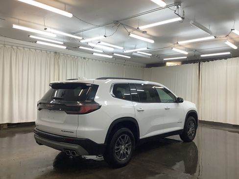 Used 2025 GMC Acadia Elevation FWD image 6
