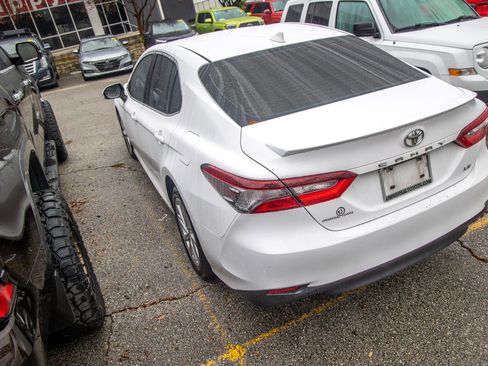 Used 2023 Toyota Camry LE image 8