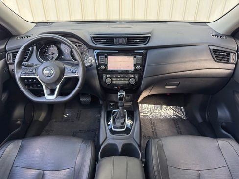 Used 2019 Nissan Rogue SL w/ Premium Package AWD/4WD image 12