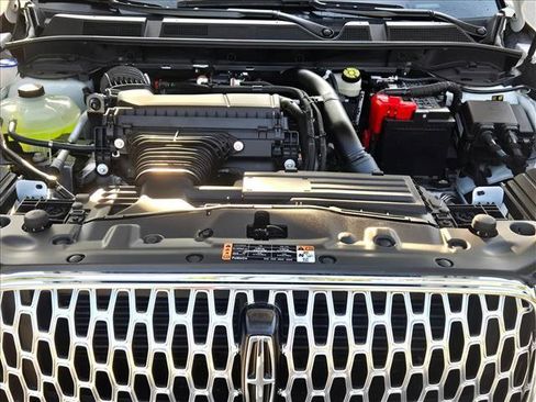 New 2026 Lincoln Corsair Premiere image 17