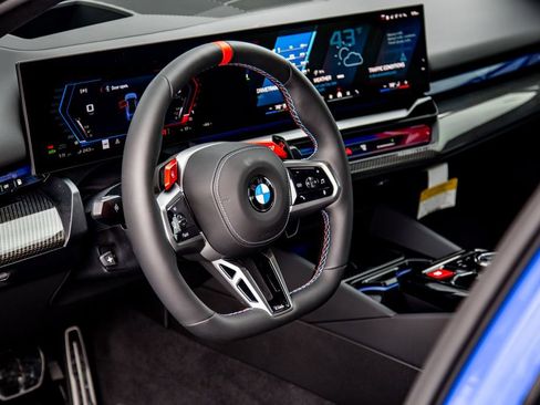 New 2026 BMW M5 w/ Carbon Package AWD/4WD image 19