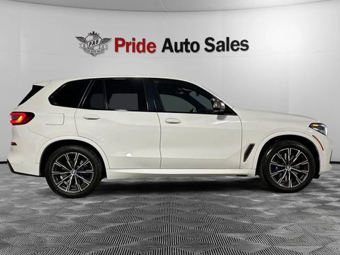 Used 2020 BMW X5 M50i w/ Premium Package image 10