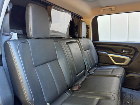 Used 2016 Nissan Titan SL image 36