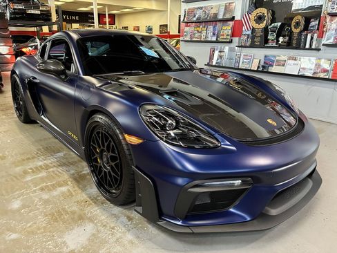 Used 2025 Porsche 718 Cayman GT4 RS RWD image 6
