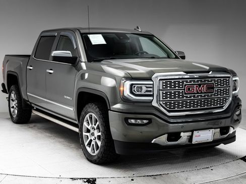 Used 2018 GMC Sierra 1500 Denali AWD/4WD image 29