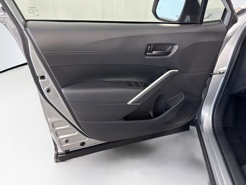 Used 2023 Toyota Corolla Cross LE image 24