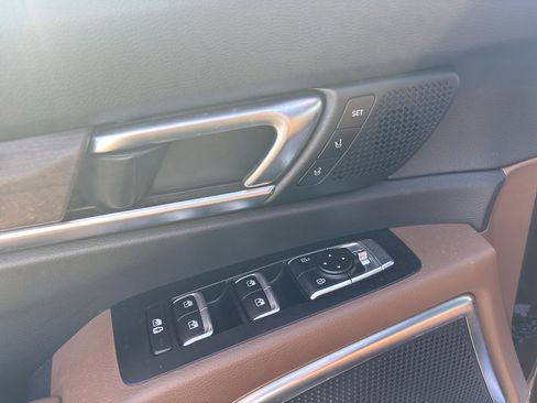 Used 2022 Kia Telluride SX w/ SX Prestige Package image 10