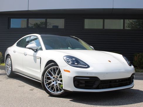 Used 2023 Porsche Panamera 4 image 9