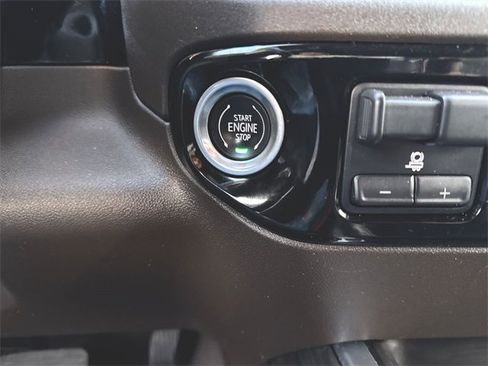 Used 2025 Chevrolet Silverado 2500 LTZ w/ LTZ Premium Package image 17