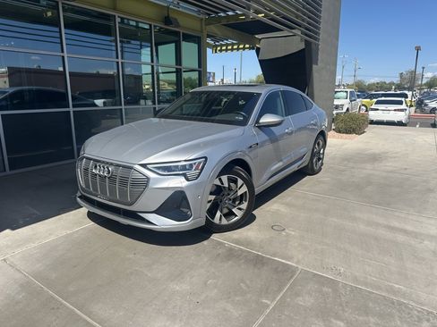 Used 2023 Audi e-tron Premium Plus w/ Premium Plus Package AWD/4WD image 1