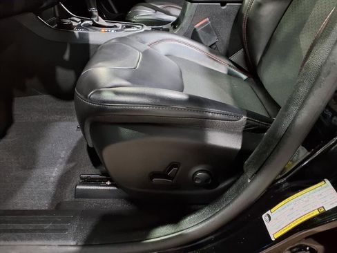 Certified 2022 Jeep Cherokee Trailhawk w/ Sun, Sound & Nav Group image 16