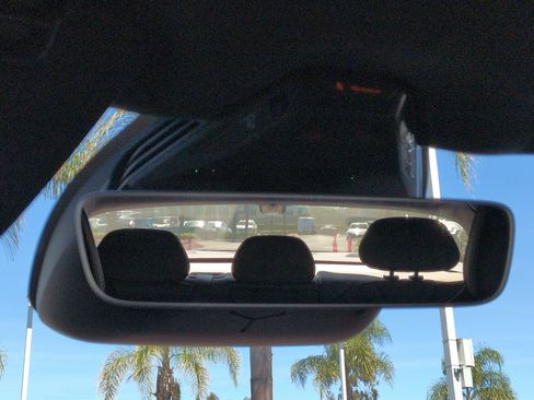 Used 2024 Lucid Air Touring image 27