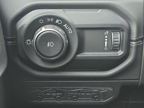 Used 2024 Jeep Wrangler Sahara w/ Technology Group image 26