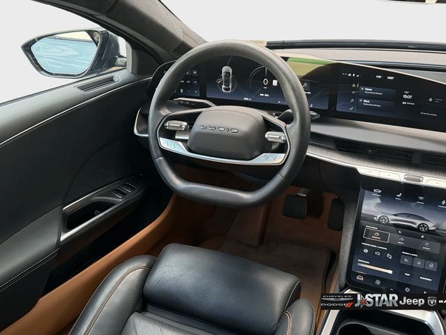 Used 2025 Lucid Air Touring AWD/4WD image 14