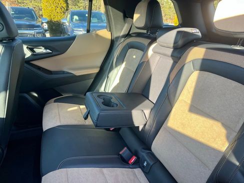 New 2026 Chevrolet Equinox ACTIV w/ Convenience Package III FWD image 26