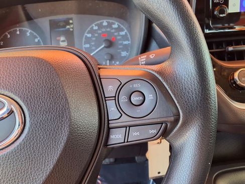 Used 2023 Toyota Corolla LE w/ Carpet Mat Package (TMS) FWD image 21