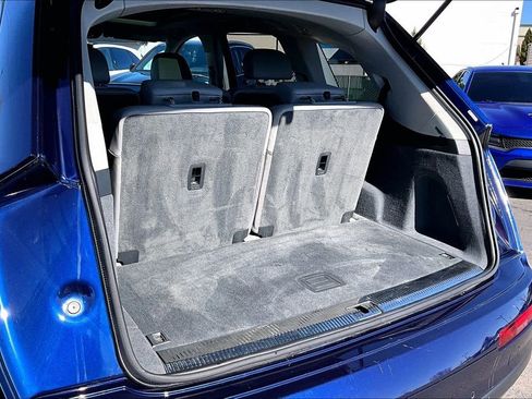 Used 2019 Audi Q7 3.0T Prestige AWD/4WD image 35