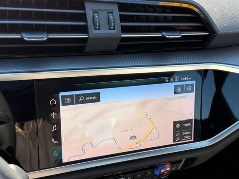 Used 2019 Audi Q3 2.0T Prestige image 19