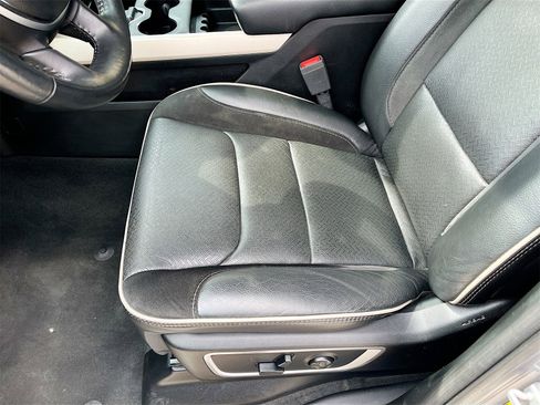 Used 2020 RAM 1500 Laramie image 20