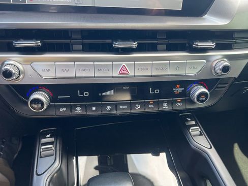 Used 2025 Kia Telluride S AWD/4WD image 56