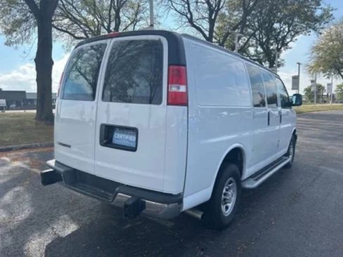 Used 2023 Chevrolet Express 2500 w/ Driver Convenience Package RWD image 4