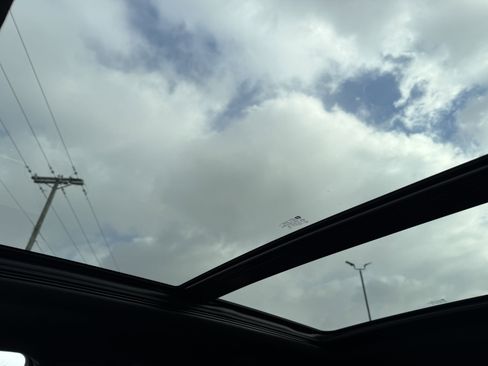 Used 2025 Cadillac XT5 Premium Luxury image 24