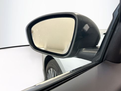 Used 2024 Nissan Altima 2.5 SV FWD image 16