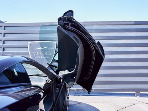 Used 2012 McLaren MP4-12C Coupe image 29