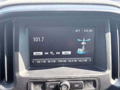 Used 2018 Chevrolet Colorado W/T w/ WT Convenience Package RWD image 9