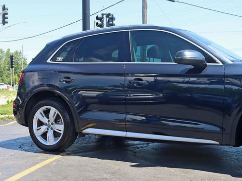 Used 2018 Audi Q5 2.0T Premium Plus w/ Premium Plus Package AWD/4WD image 4