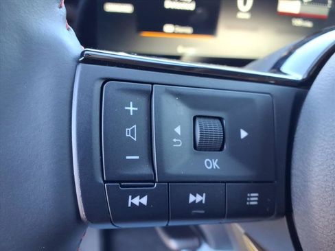 New 2026 Nissan Kicks SR image 22