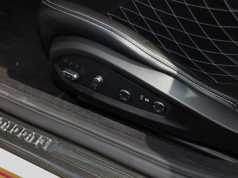 Used 2015 Ferrari California T RWD image 64
