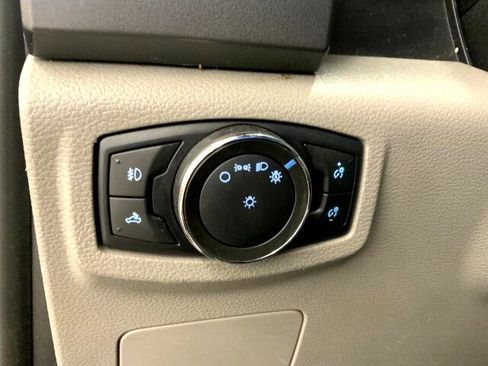 Used 2017 Ford F150 XLT image 21