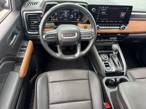 Used 2024 GMC Canyon AT4 w/ AT4 Premium Package AWD/4WD image 16