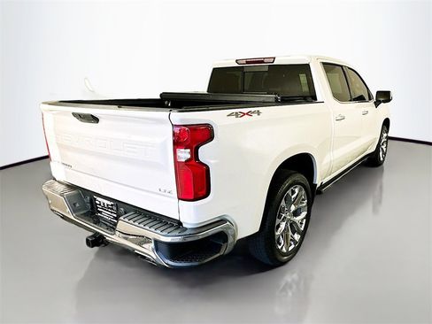 Used 2020 Chevrolet Silverado 1500 LTZ w/ LTZ Premium Package image 7