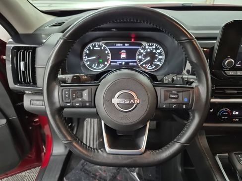 Certified 2022 Nissan Pathfinder SV w/ SV Black Package image 28