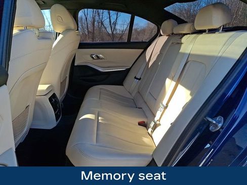 Used 2019 BMW 330i xDrive Sedan w/ Premium Package image 13