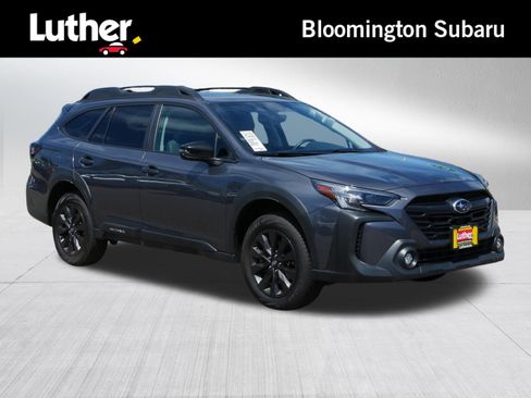 Used 2025 Subaru Outback Onyx Edition AWD/4WD image 1