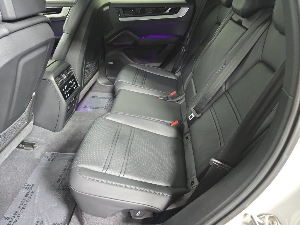 Certified 2026 Porsche Cayenne S AWD/4WD image 24