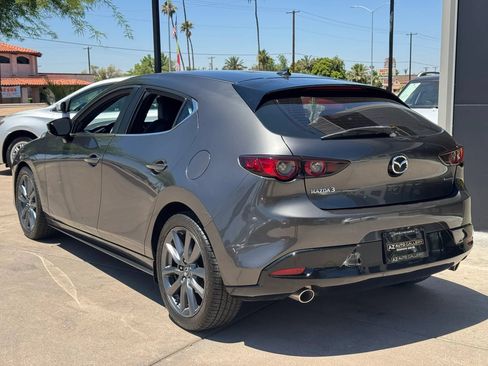 Used 2019 MAZDA MAZDA3 Hatchback w/ Preferred Package FWD image 8
