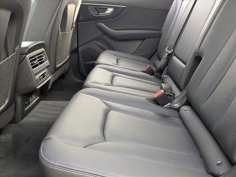 New 2026 Audi Q7 2.0T Premium image 15