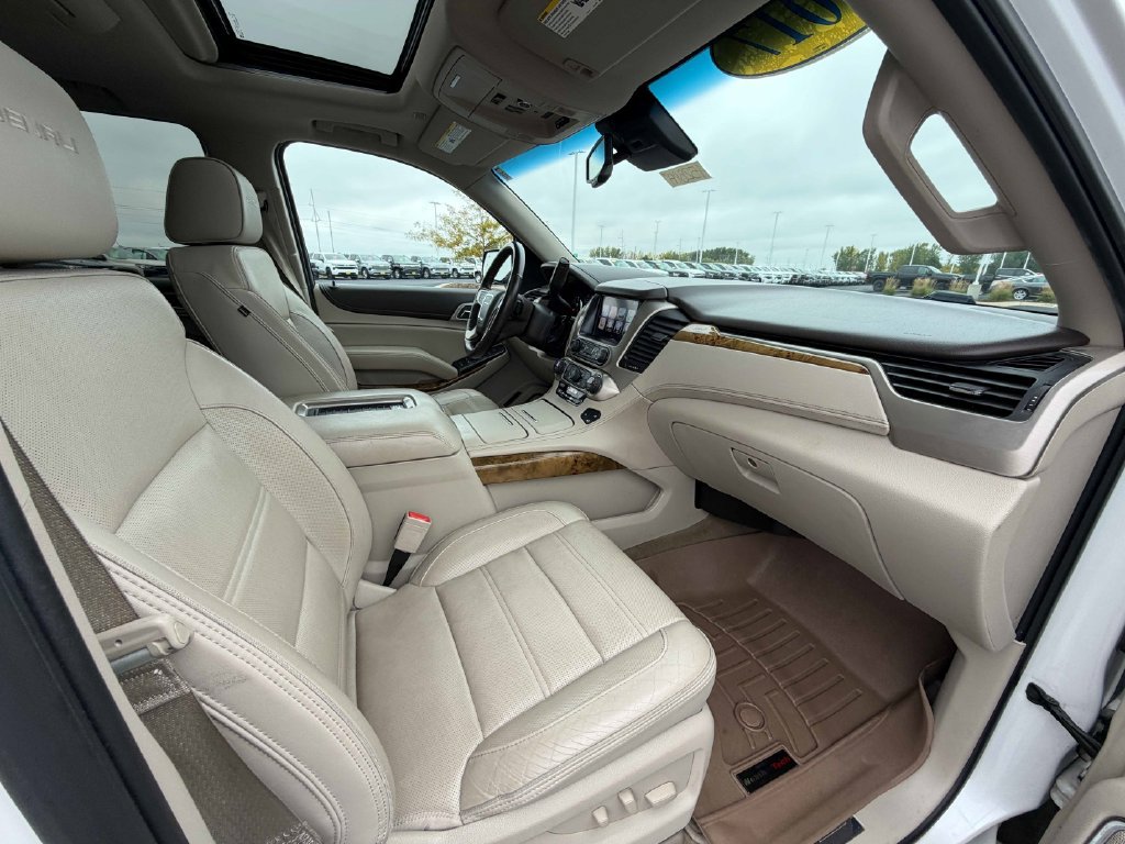 Used 2017 GMC Yukon Denali w/ Open Road Package AWD/4WD image 20