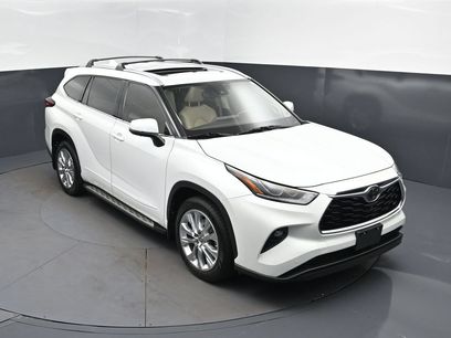 Used 2022 Toyota Highlander Limited