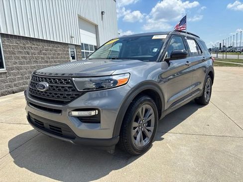 Certified 2023 Ford Explorer XLT w/ Equipment Group 202A AWD/4WD image 5