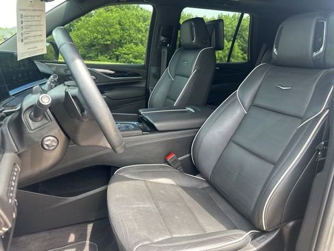 Certified 2024 Cadillac Escalade Sport w/ LPO, ONYX Package AWD/4WD image 11