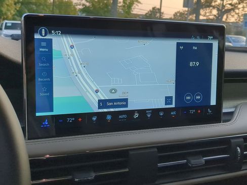 New 2026 Lincoln Corsair Premiere image 17