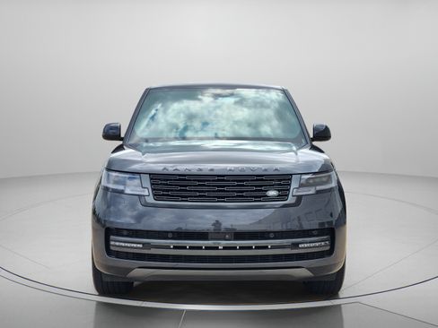 Used 2025 Land Rover Range Rover SE AWD/4WD image 6