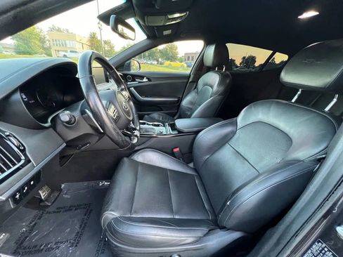 Used 2020 Kia Stinger GT-Line image 32