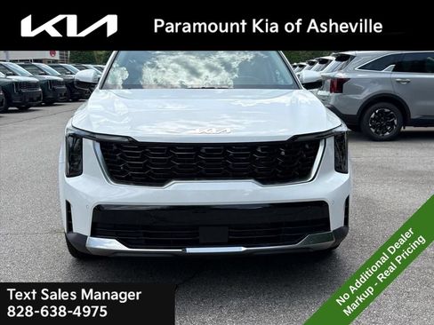 New 2026 Kia Sorento S w/ S Panoramic Sunroof Package FWD image 2