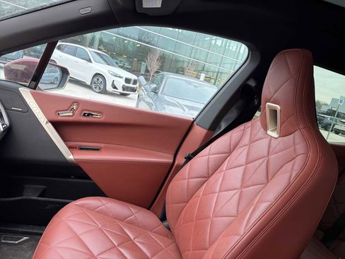 Certified 2023 BMW iX xDrive50 w/ Premium Package image 23